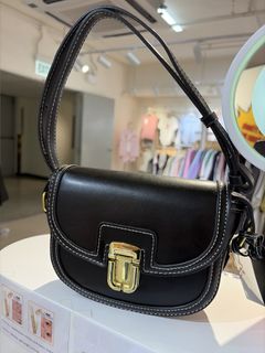 （分類：）位於 。 由 lasika15 提交（商品編號 1433828164，圖片 1）。簡介： 。