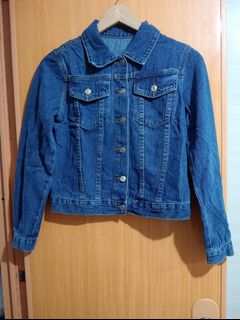 (Category: ) located in . Submitted by niceoutfits (Listing ID 1433958784, Image 1). Description: .