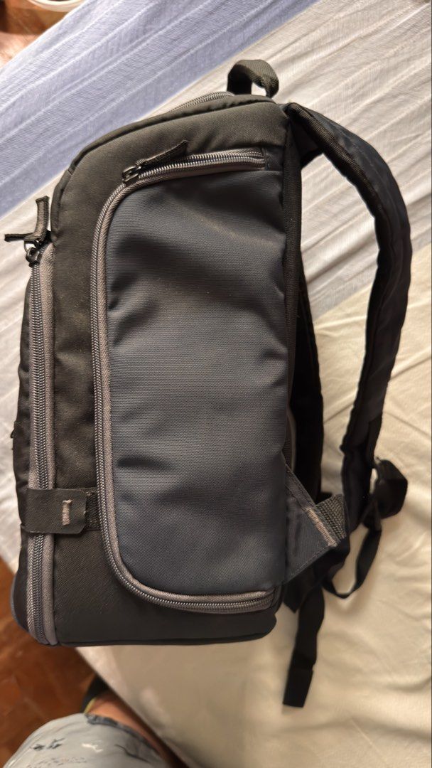 Case Logic Camera Backpack (Category: Camera Bags & Carriers) located in Singapore. Submitted by Derhoho (Listing ID 1433909023, Image 3). Description: - Case Logic camera backpack - Perfect for photographers - Multiple compartments for gear - Padded dividers for protection - Comfortable back panel - Adjustable straps - Fully functional.