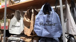 （分類：）位於 。 由 sellingonsale 提交（商品編號 1433857220，圖片 1）。簡介： 。