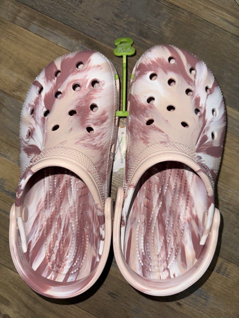 Crocs marbled clog unisex (US 8) (Category: Slippers and slides) located in Manila. Submitted by saintizzy (Listing ID 1433878714, Image 3). Description: 🏷️ US M-6 / W-8 🩰 Unisex & ON-HAND 🩰 MOP: Gcash / GoTyme only 🩰 RFS: Wrong size 🧾 Pay as you order 📍DM for other meet up locs .