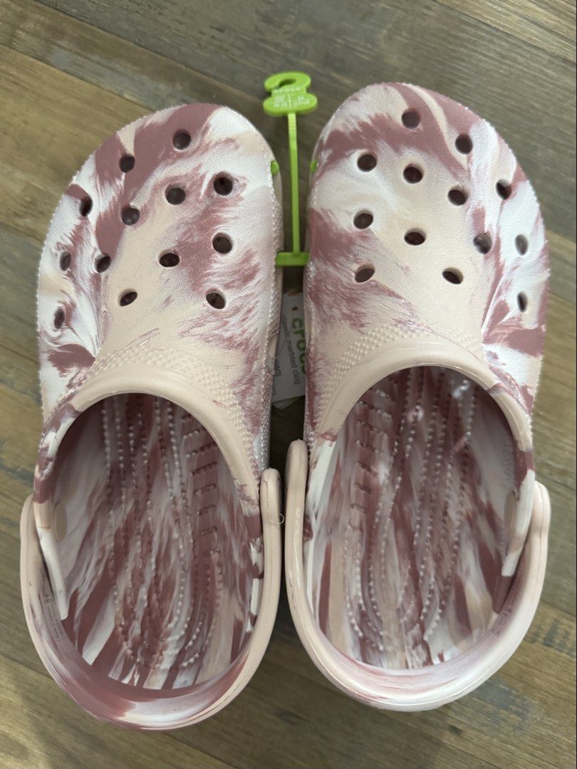 Crocs marbled clog unisex (US 8) (Category: Slippers and slides) located in Manila. Submitted by saintizzy (Listing ID 1433878714, Image 2). Description: 🏷️ US M-6 / W-8 🩰 Unisex & ON-HAND 🩰 MOP: Gcash / GoTyme only 🩰 RFS: Wrong size 🧾 Pay as you order 📍DM for other meet up locs .
