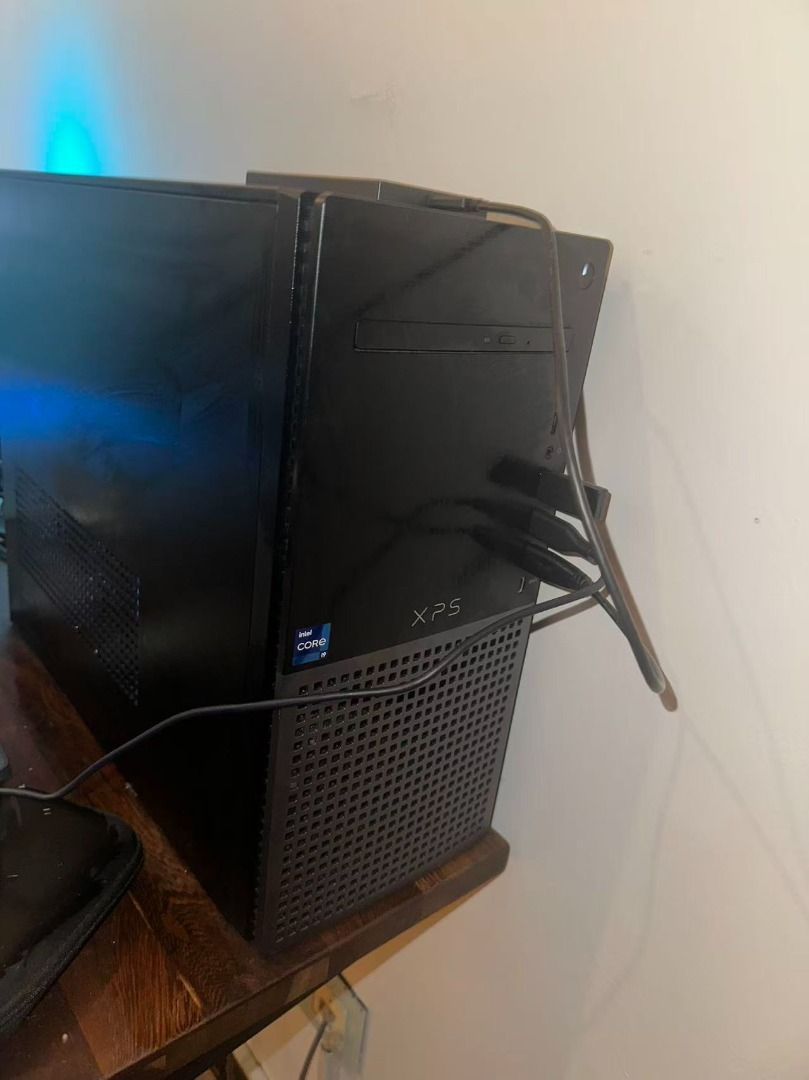 Dell XPS Desktop Computer 8950436869541680926721