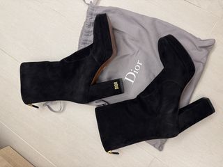 （分類：）位於 。 由 colour_dolphin 提交（商品編號 1433930994，圖片 1）。簡介： 。