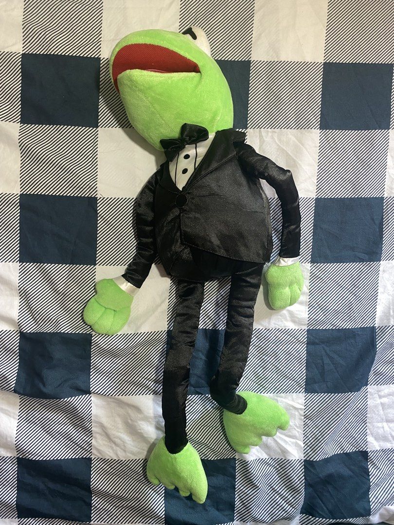 Disney Kermit the Frog Plush Toy (Category: Plushies & Soft Toys) located in Kalibo. Submitted by ollie_stuffshop (Listing ID 1433828829, Image 2). Description: H: 62 cm, W: 20 cm Before you send your inquiries: ❗️Last Price is already posted ❗️Manage your expectations, WYSIWYG ❗️Some may need washing - Kermit the Frog plush toy - Dressed in a black tuxedo - Features green body, red mouth, and white eyes - Long arms and legs with green hands and 
