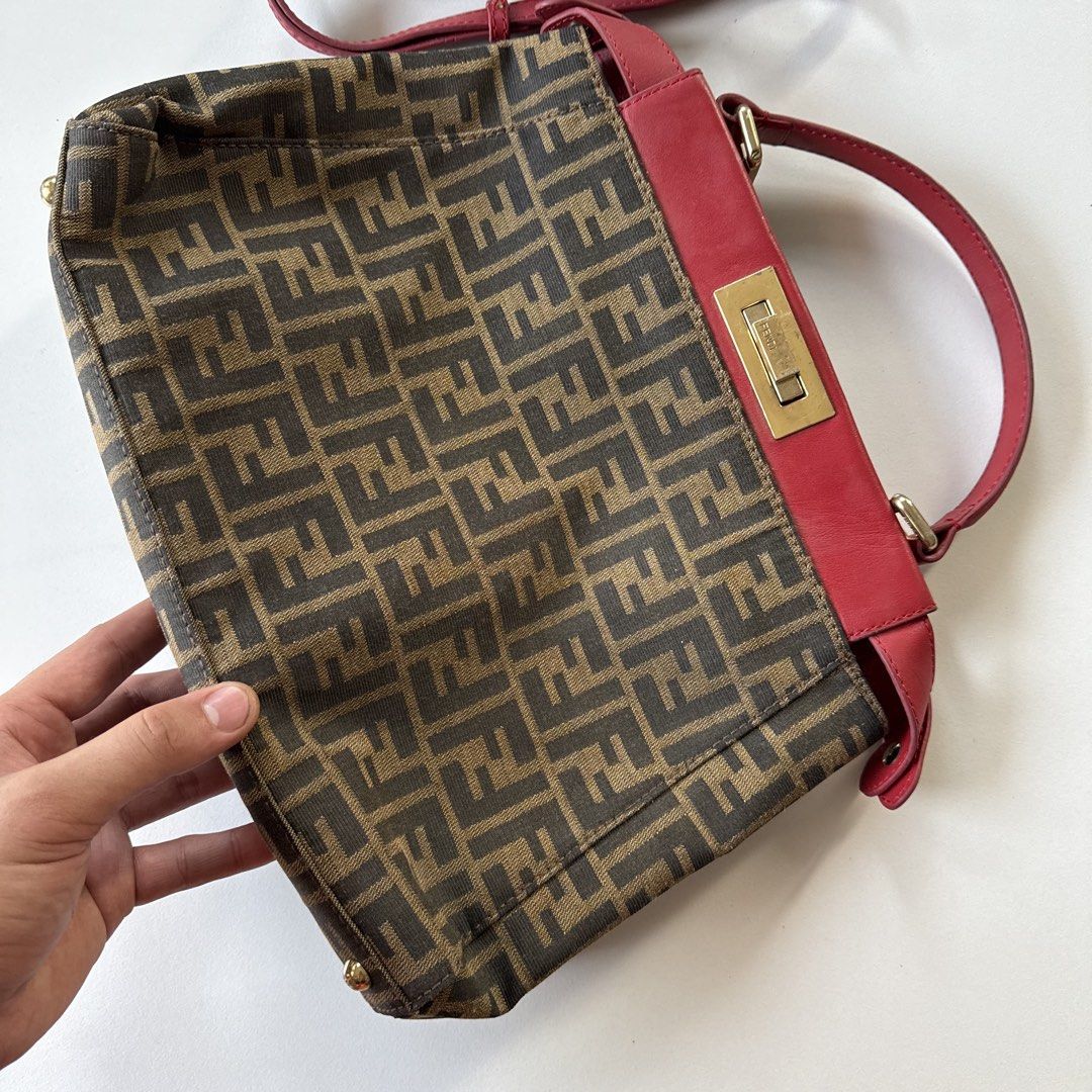 Fendi peekaboo ff jacquard (Category: Luxury Bags & Wallets) located in Cavite. Submitted by kalebfindsluxs (Listing ID 1433968999, Image 3). Description: Fendi peekaboo ff jacquard Good condition Check details - 4880 + sf Loc cavite Jnt / lalamove.