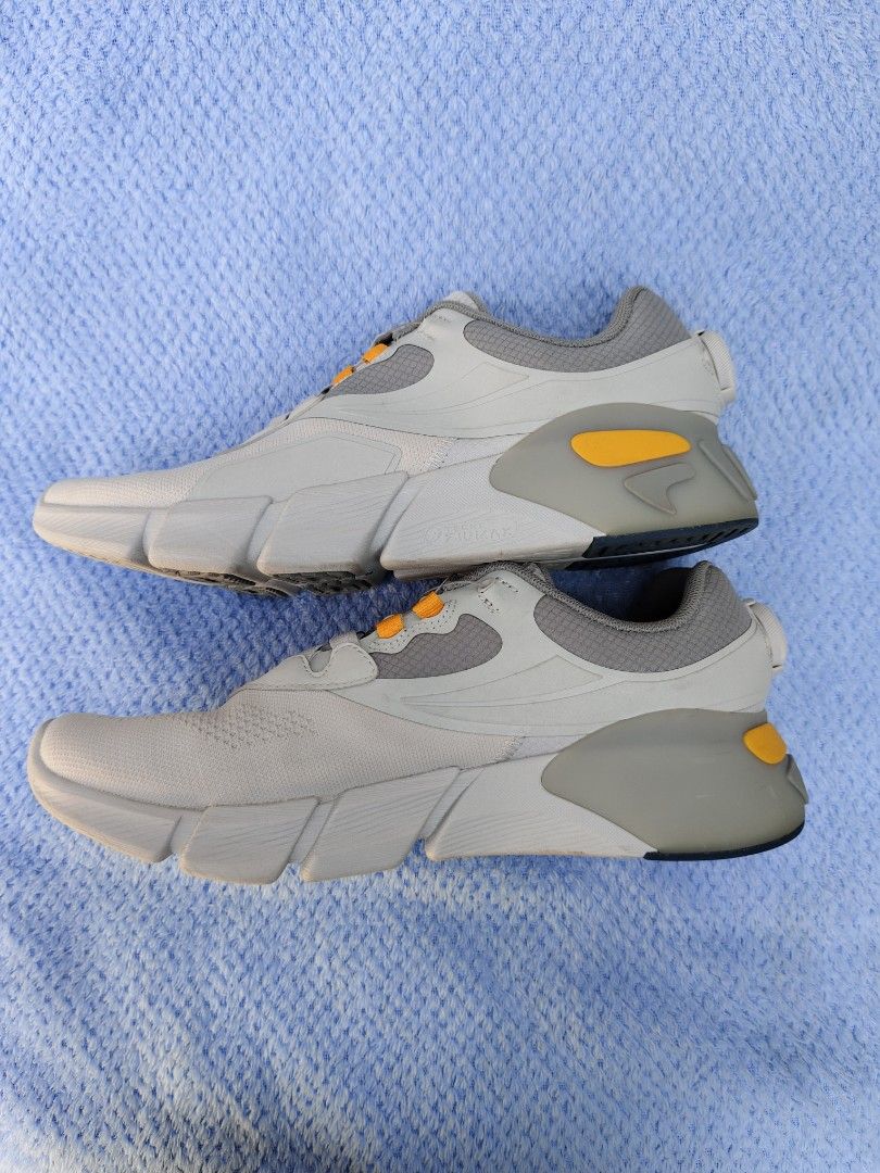 FILA MIND BOA RUNNING SHOES (Category: Sneakers) located in Bulacan. Submitted by markkiethrift2023 (Listing ID 1433806403, Image 3). Description: FILA BOA RUNNING SHOES VERY GOOD CONDITION SIZE: 42 EURO.