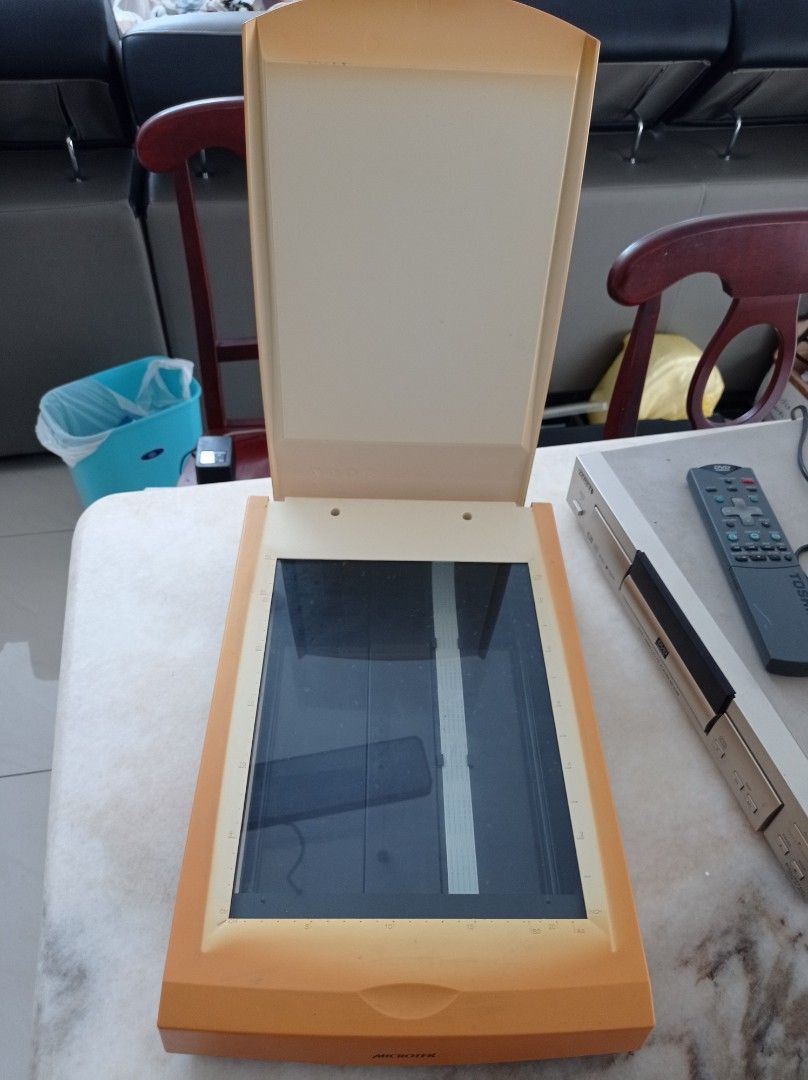 Flatbed Scanner (Category: Printers, Scanners & Copiers) located in Sungai Petani. Submitted by wholesaler.malaysia (Listing ID 1433649896, Image 3). Description: Microtek ScanMaker 3630 - flatbed scanner - desktop Jual sebagai part sebab tak check. Tak tau rosak atau ok SYSTEM REQUIREMENTS Min RAM Size32 MB OS Required Microsoft Windows 2000, Microsoft Windows 98/ME Self pickup di Roseville Bandar Puteri Jaya Sungai Petani Kedah 0*1*3*4*5*6*2*8*