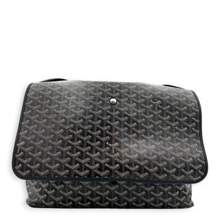 (Category: ) located in . Submitted by carousellluxury (Listing ID 1433848399, Image 1). Description: .