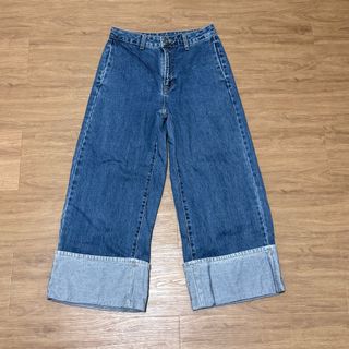(Category: ) located in . Submitted by pl.closet (Listing ID 1433910549, Image 1). Description: .
