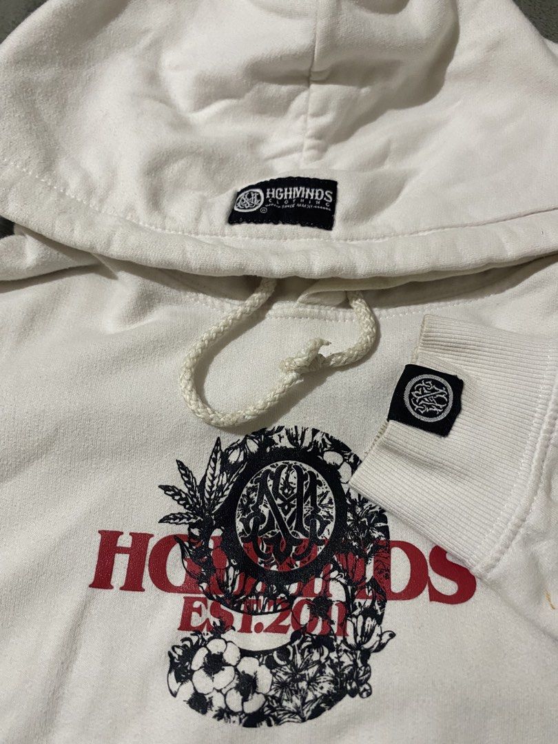 Highminds Clothing Hoodie (Category: Coats, Jackets and Outerwear) located in Pasay City. Submitted by clever_nathaniel16 (Listing ID 1433820275, Image 2). Description: HighMinds Clothing Super Excellent Condition pa.