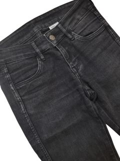 (Category: ) located in . Submitted by 7thriftism (Listing ID 1433876107, Image 1). Description: .