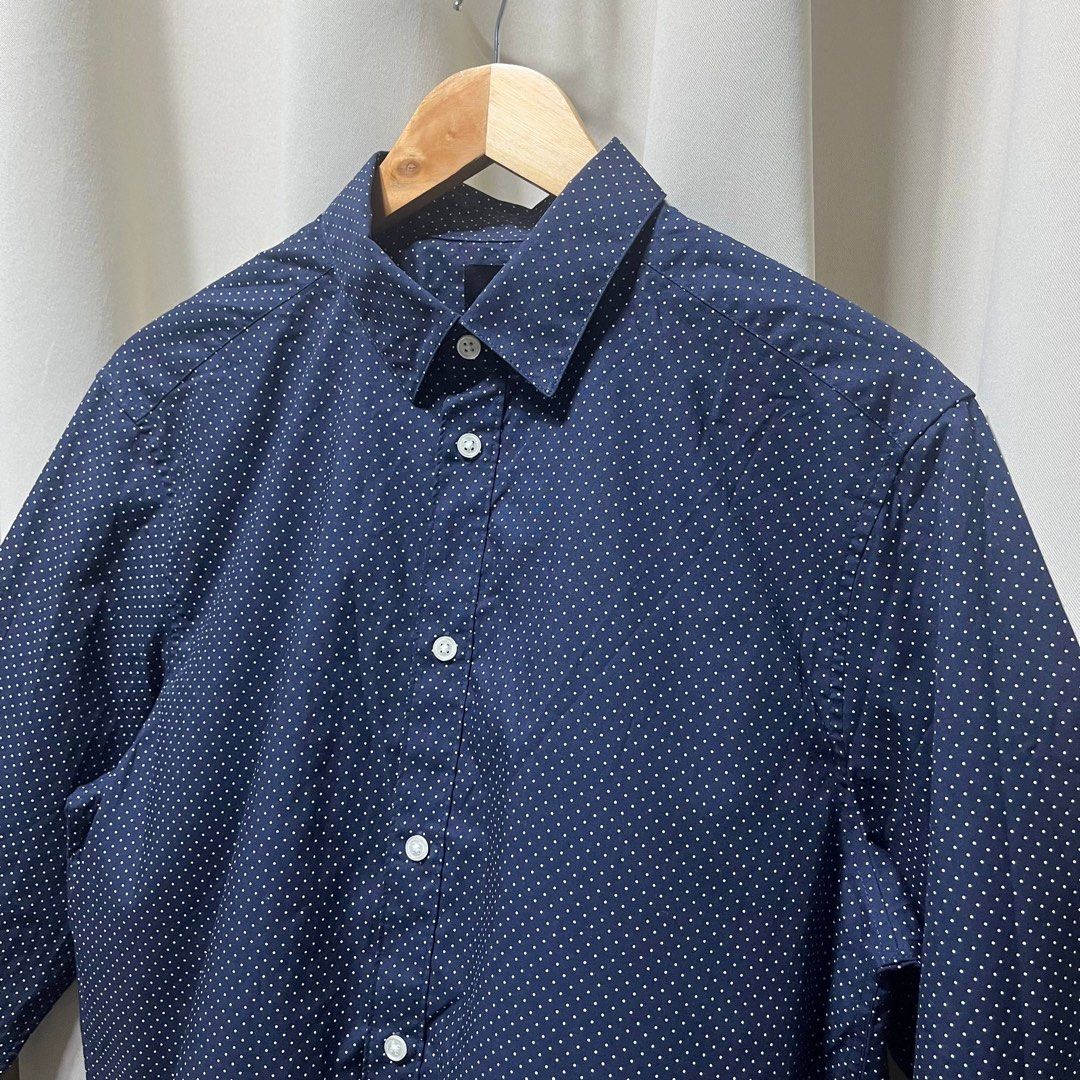 H&M Blue Polka Dots Long Sleeve (Category: Tshirts & Polo Shirts ) located in Bulacan. Submitted by ishrm (Listing ID 1433876615, Image 2). Description: M on Tag No Issue Shoulder-19in Sleeves-24.5in Length-25in Width-21in MOD: J&T only MOP: GCash (Payment first).