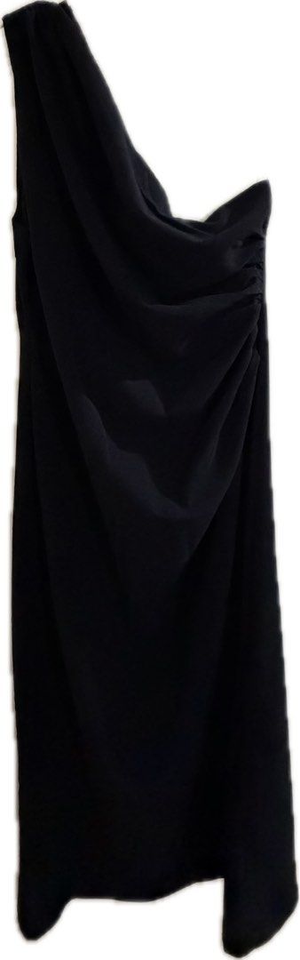 H&M One Shoulder Dress (Category: Dresses) located in Norzagaray. Submitted by stylesph (Listing ID 1433905017, Image 1). Description: - H&M black one-shoulder dress - Size: L.