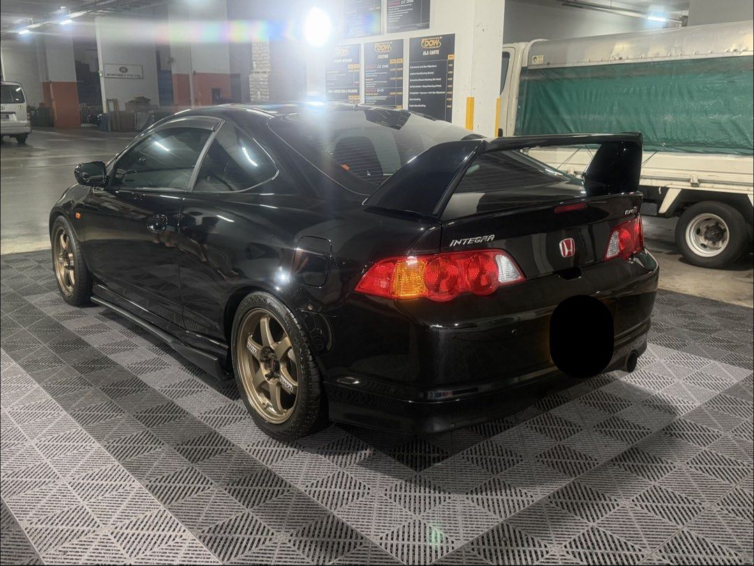 Honda Integra 2.0 GSR (M) (Category: Used Cars) located in Singapore. Submitted by littleblackie (Listing ID 1433879712, Image 3). Description: Extremely well maintained DC5. Selling due to upgrade! Full mod list will be shared with buyer upon viewing, so contact us to view this beauty right now and viewing by appt will be arranged. Please take note that I’m not interested to consignment by any dealers so avoid asking me for such request..