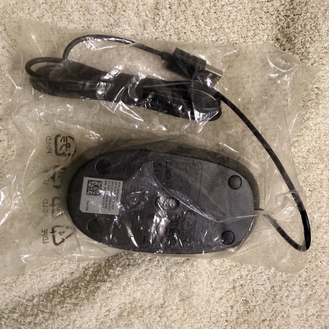 HP Mouse Brand New (Category: Mouse & Mousepads) located in Dasmarinas. Submitted by khaiganda10-28225 (Listing ID 1433912544, Image 2). Description: what you see is what you get hindi pa nagagamit Almost new naka stock nalang bilhin niyo na mura na lang marami pa ako mga parts or accesoories for computer inquire lang baka may mga stock ako na nakatambak mura lang benta...