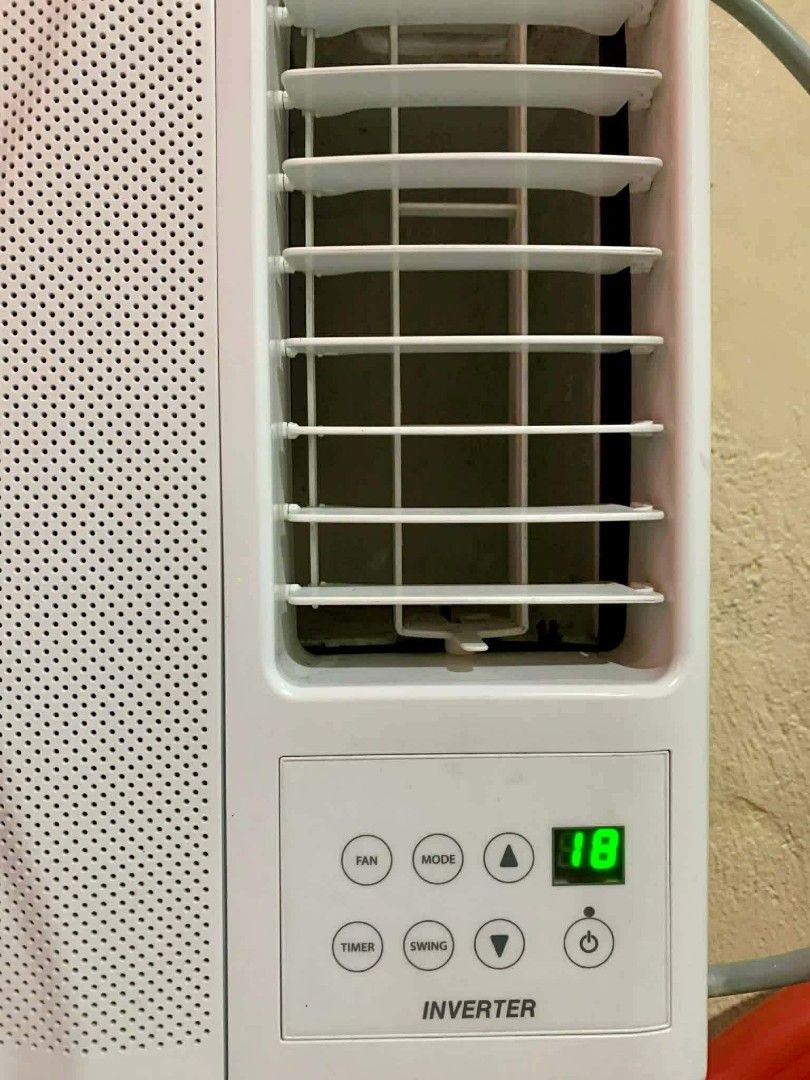 Inverter Carrier Aura 1.5hp (Category: Looking For) located in Caloocan City. Submitted by almerapapa_ (Listing ID 1433864365, Image 2). Description: Inverter Carrier Aircon (used) ✅ almost new/no issue ✅ malamig & well-maintained 📩 message me for sure buyer. RFS: lipat bahay 📍 Zabarte, QC.