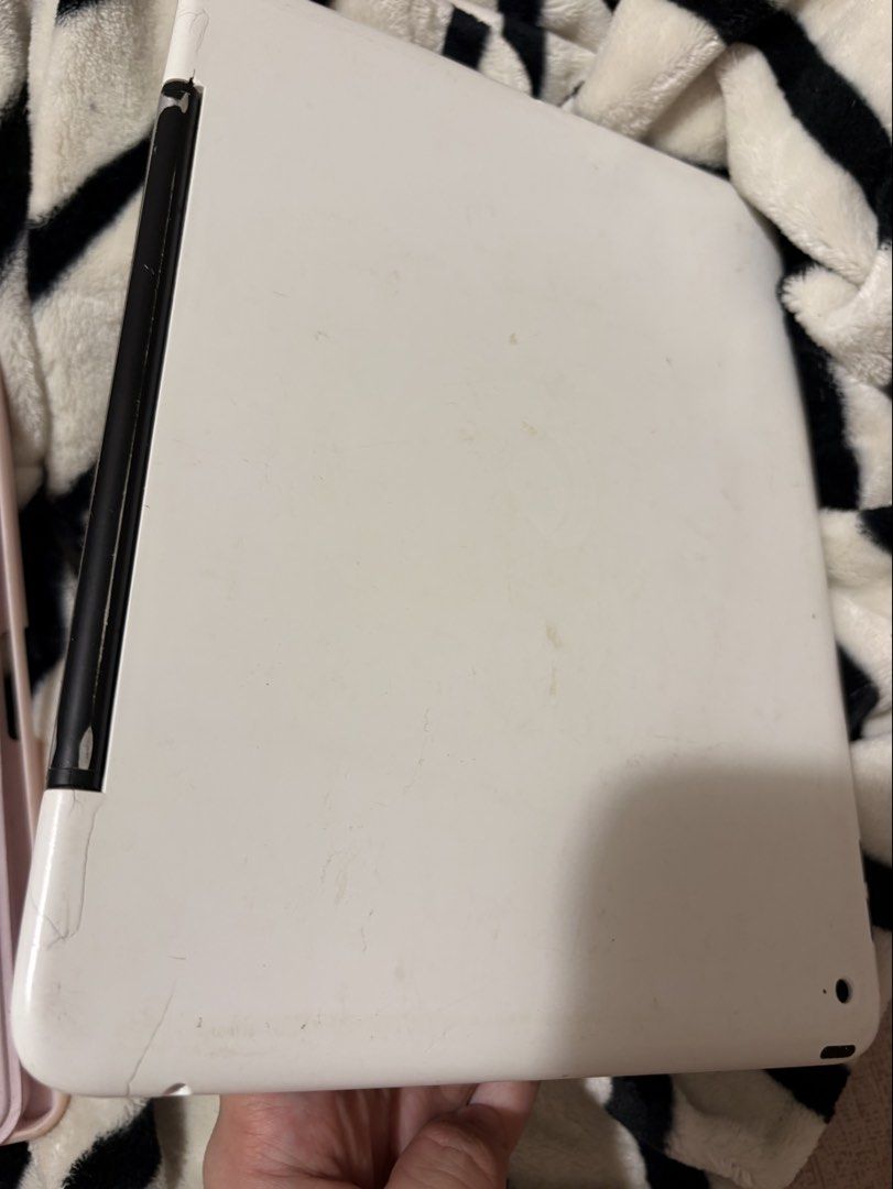iPad Keyboard Case (ClamCase Pro) (Category: Cases & Sleeves) located in Ajuy. Submitted by islaorchid (Listing ID 1433901908, Image 2). Description: 💕 PRELOVED FOR REPAIR ClamCase Pro keyboard case for iPad. Laptop-style design with built-in Bluetooth keyboard. ‼️Keyboard registers input but typing can be inconsistent, so it would need repair to restore normal use. — Compatible with older iPad models; ipad air 2. iPad Air 2 size, slightly thick