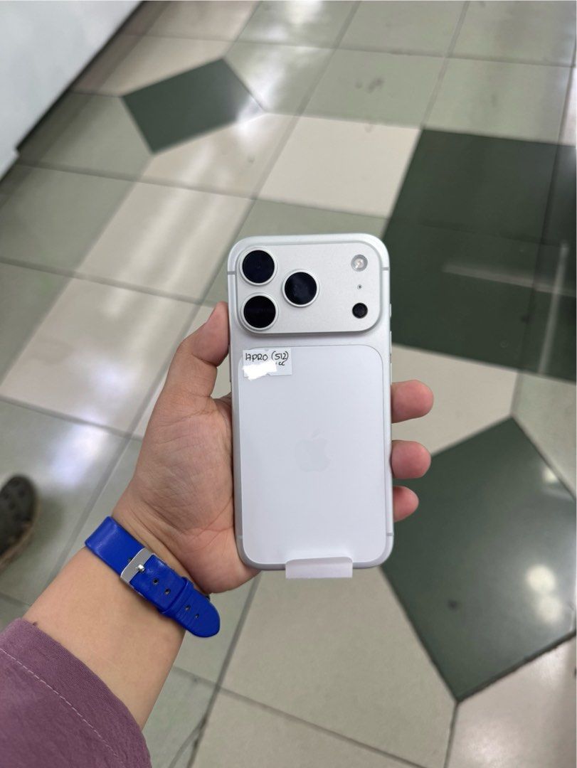 Iphone 17 Pro 512gb 100% batt FU NTC No issue All Working (Category: iPhone 17 Series) located in San Juan City. Submitted by keannagadgetph (Listing ID 1433891575, Image 1). Description: Available Units for today's POST! Iphone 17pro / 512gb / NTC Variant / FU - any colors available (price may vary) - good condition - 100% Makinis - 100 battery - NTC Variant - No Repair ~ Accepting SWAP / TRADE IN / INSTALLMENT / BINTA UNIT ~ CASH ON DELIVERY ME