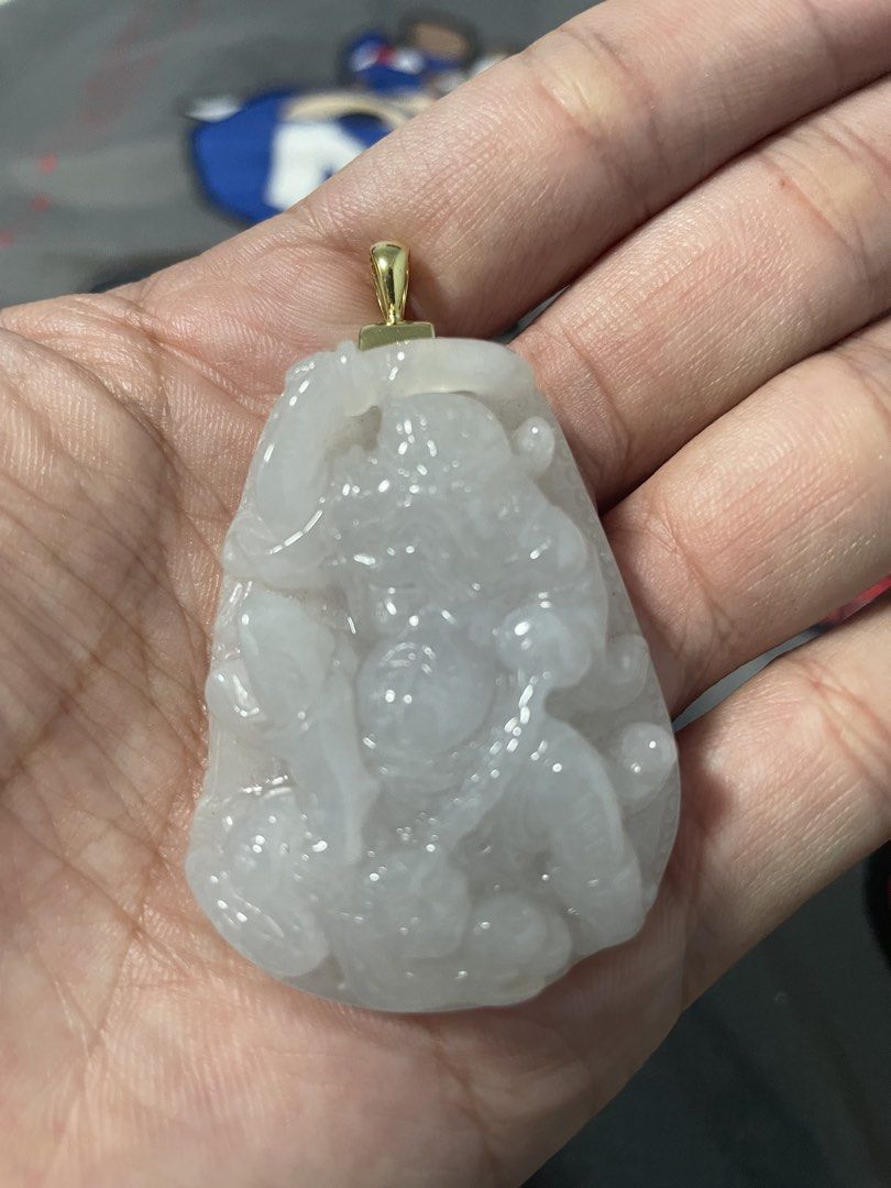 Jadeite (Type A) (Category: Precious Stones) located in Singapore. Submitted by codeparadise (Listing ID 1433869713, Image 1). Description: Exquisite Jadeite piece. Only 1 available. .