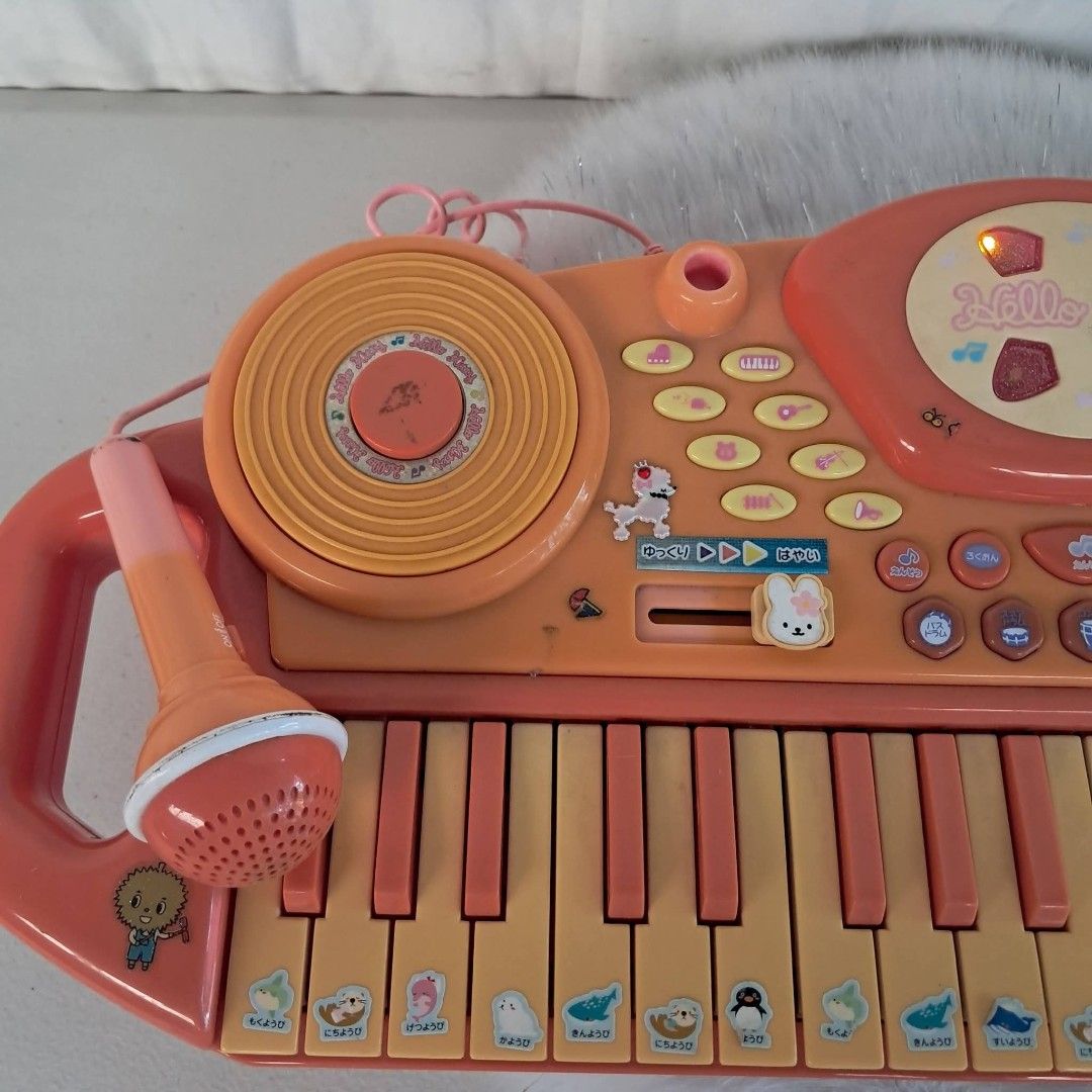 Japan Hello Kitty Toy Keyboard with Microphone (Category: Computer Keyboard) located in Bulacan. Submitted by amarijapansurplus (Listing ID 1433813754, Image 2). Description: 📌as is 📌WYSIWYG 📌First to pay basis 📌Auto pass sa COD iwas scam sa part ko 📌MOP: GCASH 📌MOD: Pick-up, Lalamove (motorcycle) or J&T/Flash Express/SPX Express 📌Return and Exchange Store Policy, Strictly No Refund 📌Loc. Panginay, Balagtas, Bulacan 🇯🇵AMARI Japan Surplu