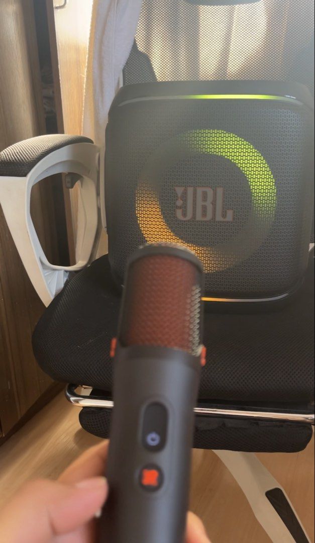 JBL encore 2 plus with easysing mic (Category: Soundbars, Speakers & Amplifiers) located in Muntinlupa City. Submitted by ralphlester (Listing ID 1433927299, Image 2). Description: JBL encore 2 plus with easysing mic Brand new with box and accessories SRP price 23k+ Selling for only 19,800 Location Tanza Cavite.
