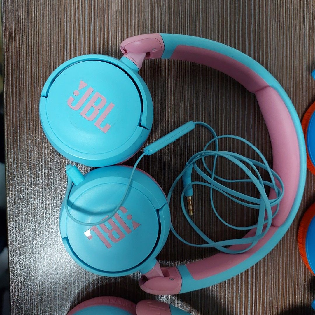 JBL Junior On-Ear and Bluetooth Headphones (Category: Headphones & Headsets) located in Pasig City. Submitted by liezel-liezel (Listing ID 1433924252, Image 3). Description: ORIGINAL AUTHENTIC JBL JUNIOR ON EAR WIRED 750 ( 3 AVAILABLE ) BLUETOOTH 900 ( 1 AVAILABLE ) Pasig City location Shipping at your expense.