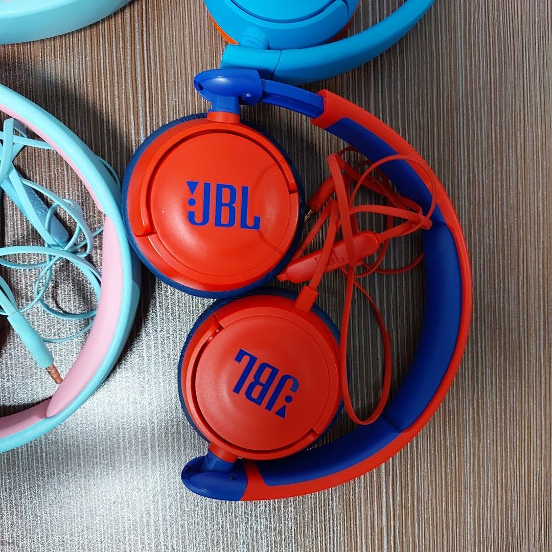 JBL Junior On-Ear and Bluetooth Headphones (Category: Headphones & Headsets) located in Pasig City. Submitted by liezel-liezel (Listing ID 1433924252, Image 2). Description: ORIGINAL AUTHENTIC JBL JUNIOR ON EAR WIRED 750 ( 3 AVAILABLE ) BLUETOOTH 900 ( 1 AVAILABLE ) Pasig City location Shipping at your expense.