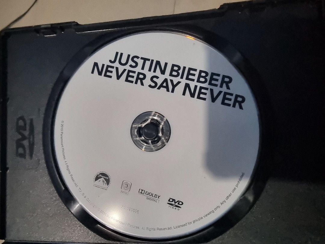 Justin Bieber Never Say Never DVD (Category: CDs & DVDs) located in Villaverde. Submitted by ejaythrift (Listing ID 1433931010, Image 3). Description: - "Justin Bieber: Never Say Never" DVD - Follows Justin Bieber's rise to fame - Includes special features - Family-friendly movie - Standard DVD case.