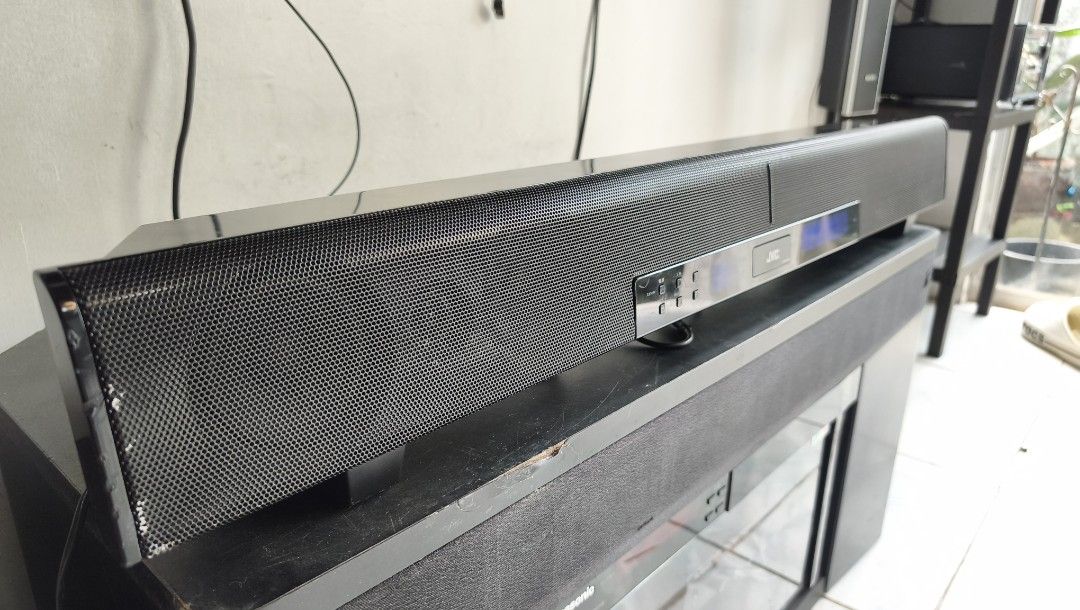 JVC TH-BC3 Surround Soundbar (Category: Soundbars, Speakers & Amplifiers) located in Caloocan City. Submitted by comargo (Listing ID 1433851061, Image 3). Description: good condition no issue presentable check all u want d2 sa bahay pm sa sample video pick up only north Caloocan bagumbong JVC TH-BC3 Surround Soundbar ( NO BLUTOOTH ) pwede m bilihan Ng Bluetooth receiver 110 volts ac not sure f pwede saya sa 220v came from japan TH-BC3 Key Feature