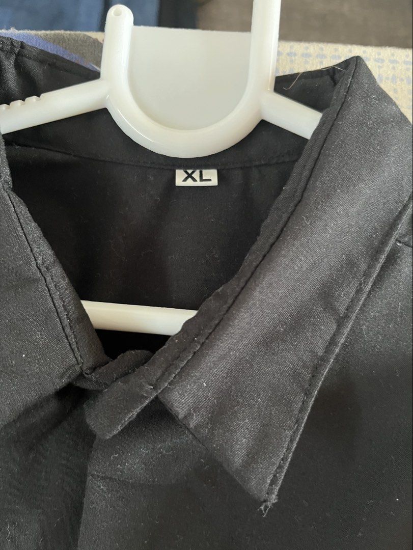 Kid's longsleeves, XL, black (Category: Babies & Kids Fashion) located in Taytay. Submitted by mariavg (Listing ID 1433868676, Image 2). Description: .