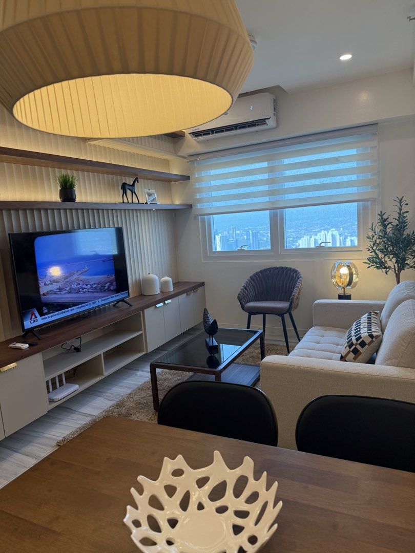 Maven Capitol Commons 2 bedroom for rent (Category: Apartments & Condos) located in Pasig City. Submitted by fcmau (Listing ID 1433938859, Image 3). Description: 58H Maven North 76sqm, Capitol Commons. 2 bedroom plus 1 maids quarters with t&b; 2 balconies; 1 parking slot; elegantly furnished..