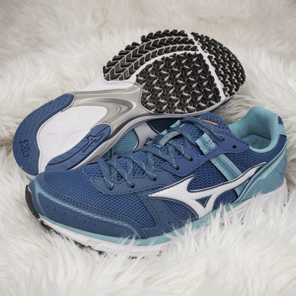 Mizuno Wave Emperor 3 (Category: Sneakers) located in Cainta. Submitted by anythingtodeclutter_ (Listing ID 1433857572, Image 1). Description: US 8, 24cm, 💯 original used a couple of times, close to new in excellent condition 📌 price is negotiable, but no lowball offers, please 🩶 kindly double-check your size before buying to avoid confusion, please! 🩶 expect some signs of usage since these are preloved 🩶 strictly no return, no exchange poli