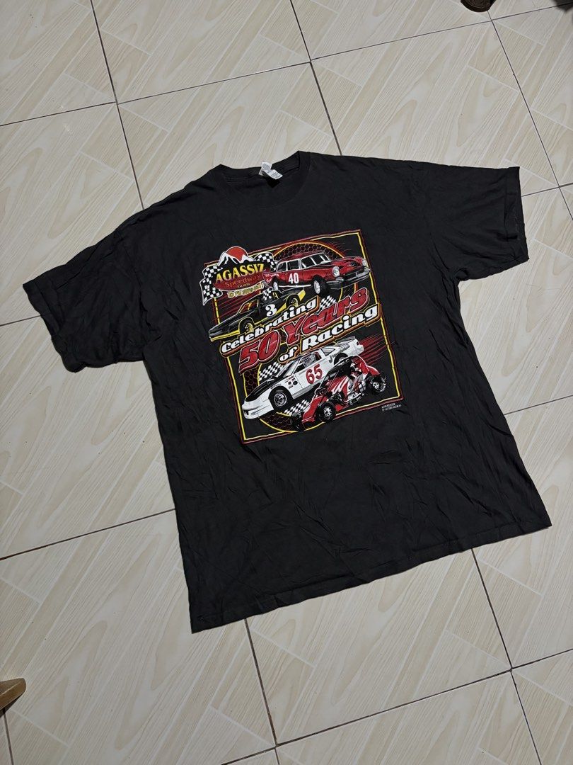 M/O NASCAR (Category: Tshirts & Polo Shirts ) located in Carmona. Submitted by arthrift.31 (Listing ID 1433957816, Image 3). Description: Width:24 Length:32 Condition:Excellent Colorrate:9/10 Issue:Minimal Crack .