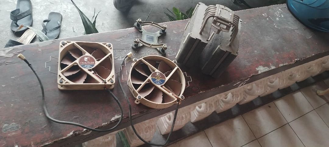 Noctua NH-D14 CPU Cooler with Fans (Category: Computer Parts) located in San Pedro. Submitted by gamer.since.80s (Listing ID 1433841775, Image 1). Description: - Noctua NH-D14 CPU cooler included - Features a dual-tower heatsink design - Comes with two Noctua fans (1pc. 120mm and 1pc. 140mm) - For intel 115X socket mounting hardware only - Ideal for high-performance builds.