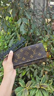 (Category: ) located in . Submitted by luxuryitems_ph (Listing ID 1433933470, Image 1). Description: .