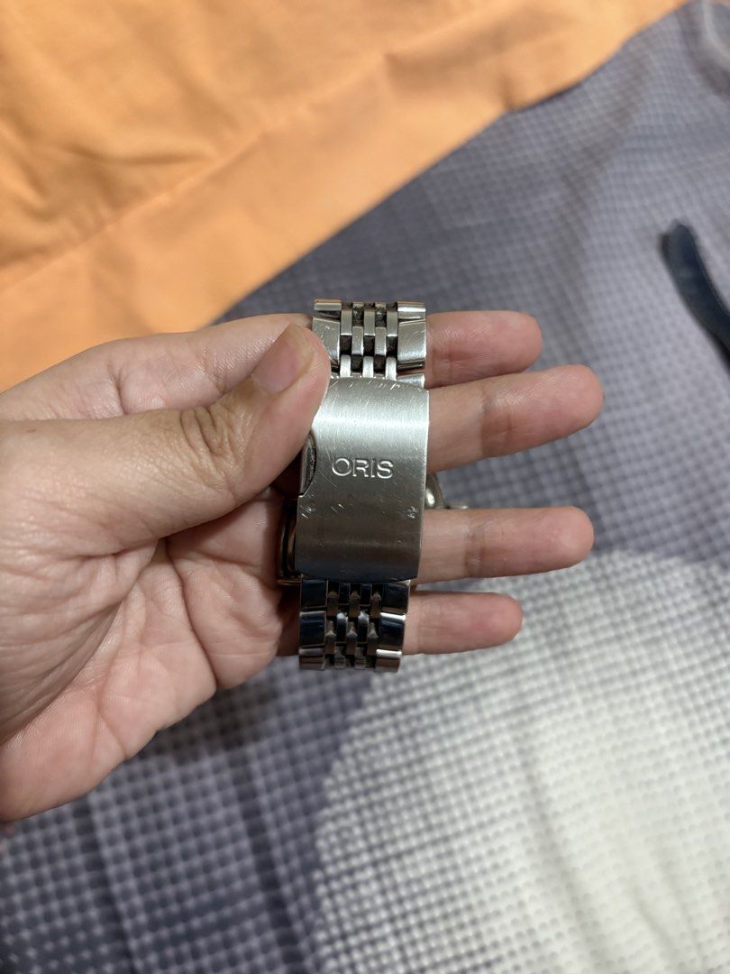 Oris Big Crown ProPilot Automatic Watch (Category: Men's Watches) located in Pasig City. Submitted by kaiplays (Listing ID 1433919127, Image 3). Description: - Oris Big Crown ProPilot watch - Black dial - Stainless steel case and bracelet - Day and date display - Exhibition case back - Oris logo on clasp Location : Pasig City Send me your offers 💕.