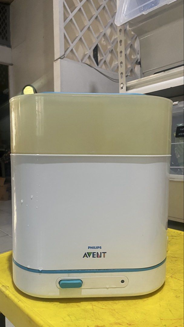 Philips Avent Sterilizer (Category: Breastfeeding & Bottle Feeding) located in Quezon City. Submitted by _extrapetite_ (Listing ID 1433885750, Image 1). Description: .