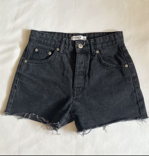 (Category: ) located in . Submitted by loverelle (Listing ID 1433890958, Image 1). Description: .