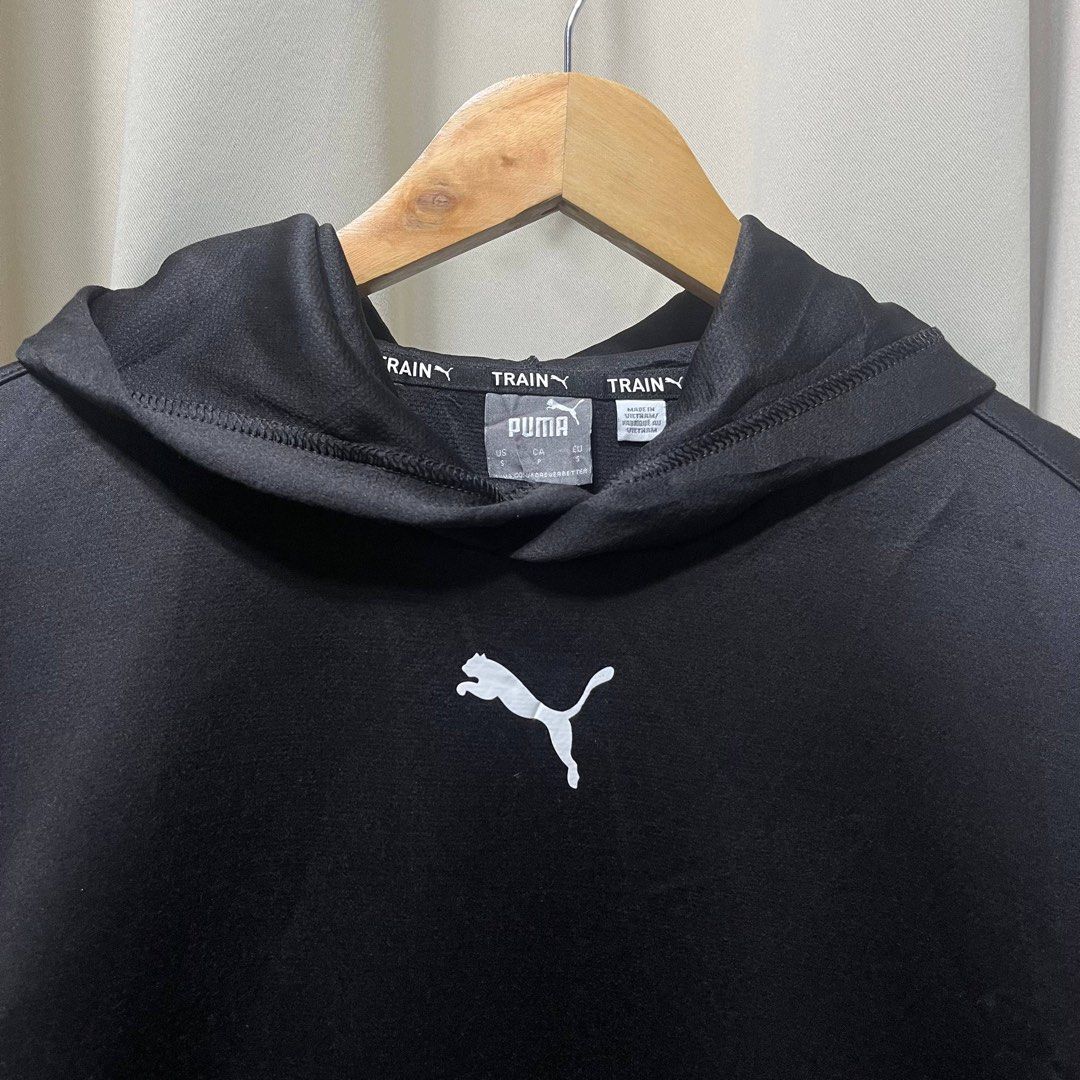 PUMA Fit Hoodie Black Jacket (Category: Coats, Jackets and Outerwear) located in Bulacan. Submitted by ishrm (Listing ID 1433785928, Image 3). Description: S-M No Issue Shoulder- 18in Sleeves- 25in Length- 28in Width- 21in MOD: J&T only MOP: GCash (Payment first).