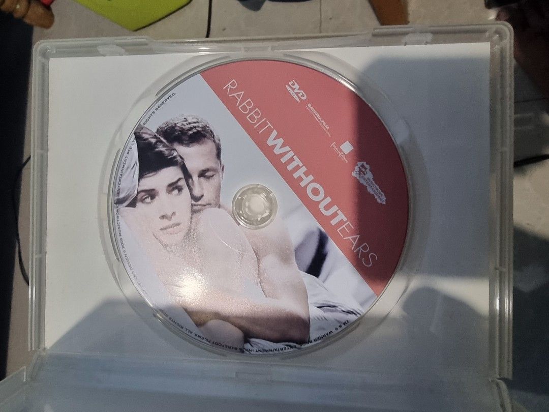 Rabbit Without Tears DVD (Category: CDs & DVDs) located in Villaverde. Submitted by ejaythrift (Listing ID 1433930801, Image 3). Description: - Movie: Rabbit Without Tears - Language: German - Starring: Til Schweiger, Nora Tschirner - Features: Special features included - Condition: Original case.