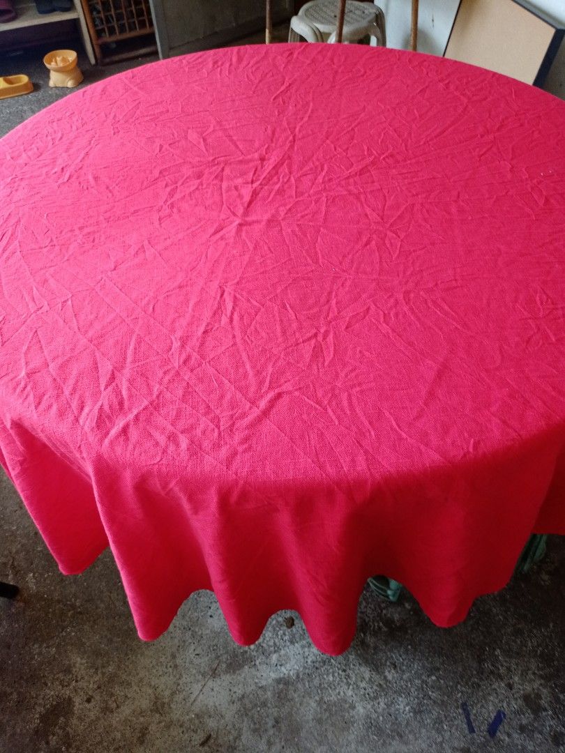 Round Red Tablecloth (Category: Table Linen & Textiles) located in Baguio. Submitted by klutter.curio (Listing ID 1433853154, Image 2). Description: - Round red tablecloth - Made of soft fabric - Designed for round tables - Features a solid color - Simple design - Great for dining or events - 68".