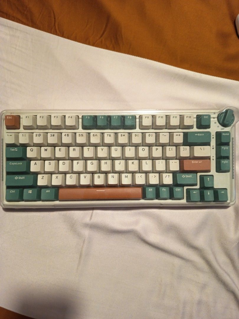 Royal Klduge RK H81 Mechanical Keyboard - Time Machine