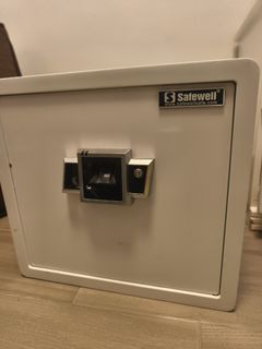 （分類：）位於 。 由 steffyli 提交（商品編號 1433869244，圖片 1）。簡介： 。