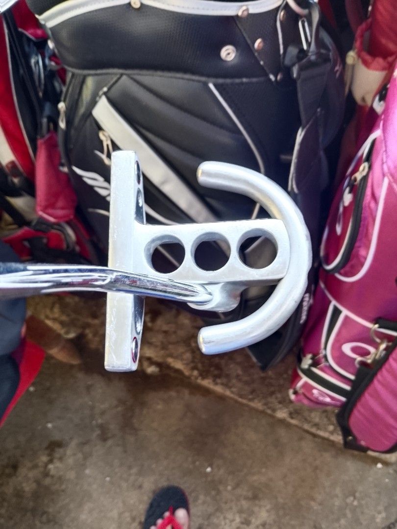 Scotty Cameron (Category: Golf) located in Cagayan de Oro. Submitted by sellerdan3 (Listing ID 1433848736, Image 3). Description: Scotty Cameron lightly used COD LBC.