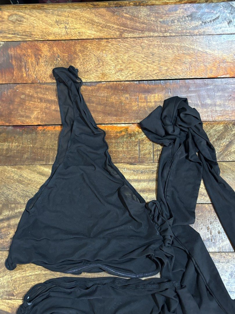 See through Cover Up Skirt and Bottom (Category: Dresses) located in Malolos. Submitted by vida0311 (Listing ID 1433842618, Image 3). Description: Can use as cover up. Used once.