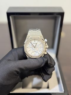 (Category: ) located in . Submitted by precision_watches (Listing ID 1433948666, Image 1). Description: .