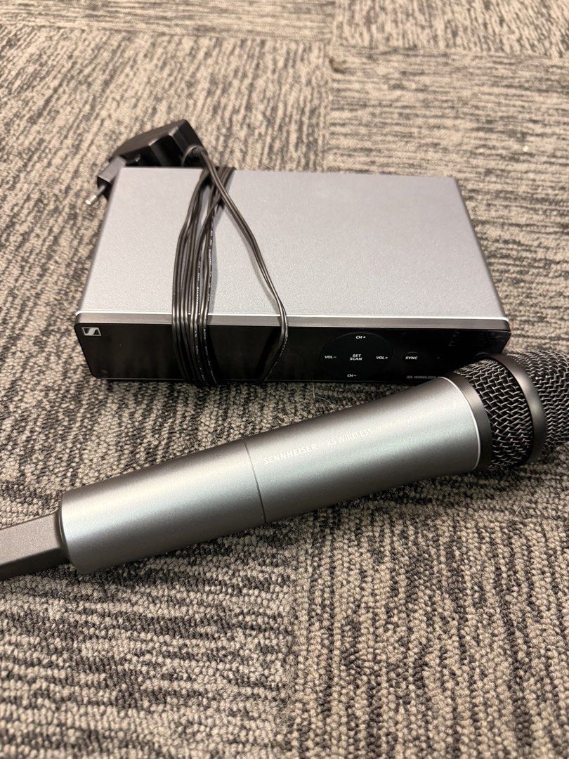 Sennheiser XS Wireless Microphone System