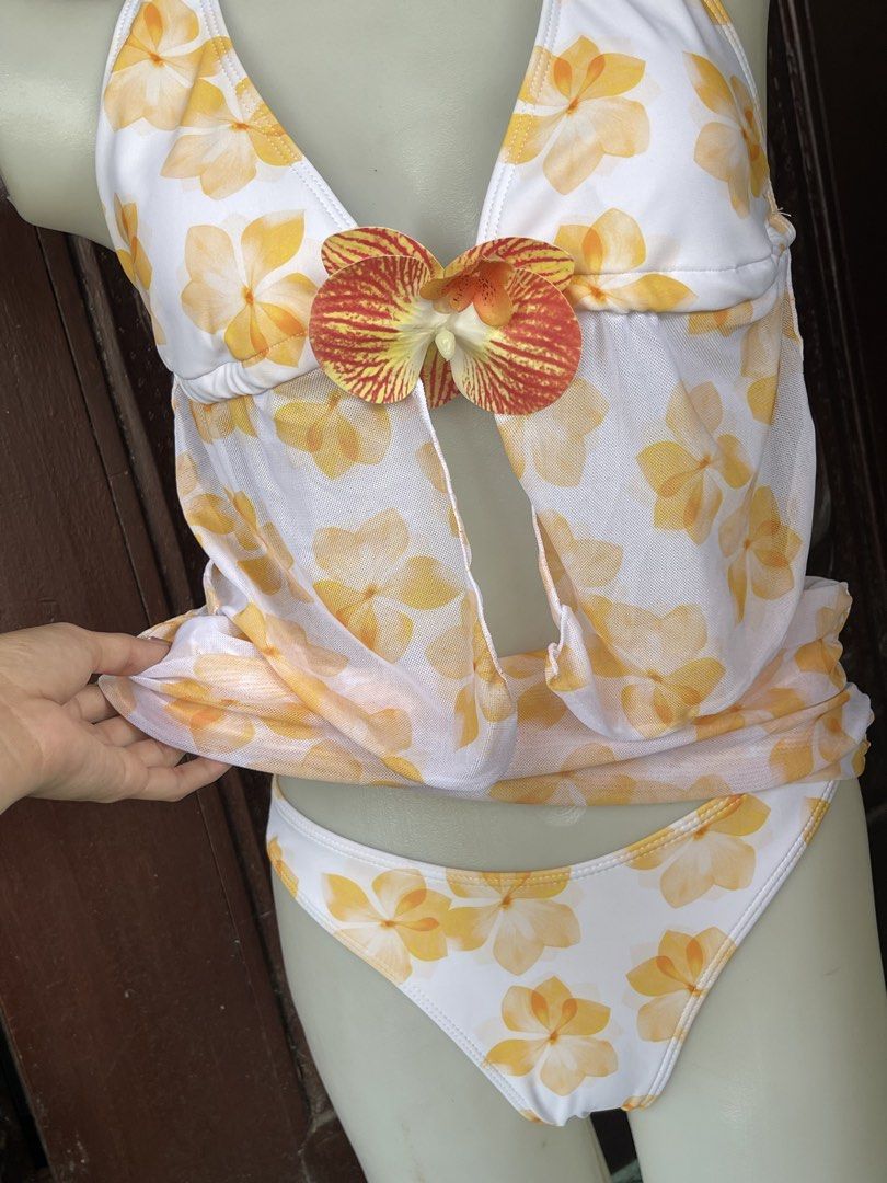 Shein swimsuit set 3in1 (Category: Bikinis & Swimsuits) located in Palayan City. Submitted by ur_princexxx (Listing ID 1433826554, Image 3). Description: Brandnew❤️ Size xs Nueva ecija location shipping via j&t only.