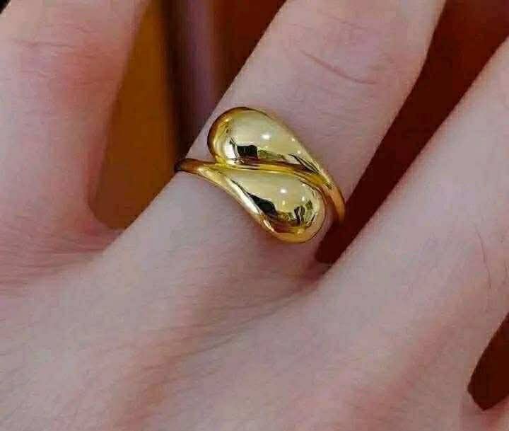 Solid Teardrop Ring in 18K Saudi Gold (Category: Rings) located in Caloocan City. Submitted by cheskhaionlinestore2.0 (Listing ID 1433819121, Image 1). Description: Pure 18K Saudi Gold ✨ Solid Teardrop Ring Size 6,7,8 ₱6150 only ⚡ 🍒Nasasangla💯/ Pawnable 💯 🍒Ship Via Lbc/ JNT 🍒Same Day delivery via LALAMOVE 🚚 🍒Open for COD/COP with dp to avoid cancellation of orders ‼️ DM for faster Transaction 📩📩📩 Cheskhai Online Store #cheskhaionlinesto